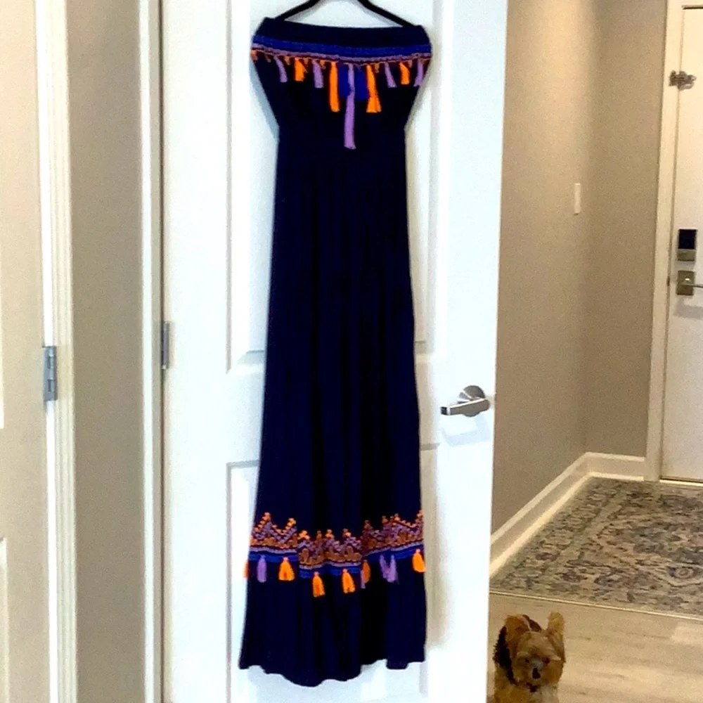 Skemo tassel trim embroidered strapless maxi dress M runs small - Picture 1 of 7
